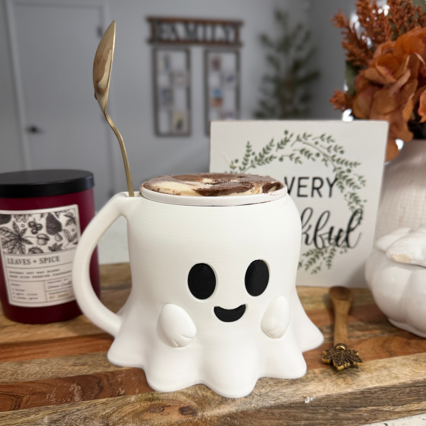 Ghost Ice Cream Holder